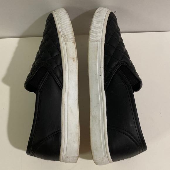 Streetwear Society Women's 6 Black Slip-On Sneakers - Picture 5 of 7